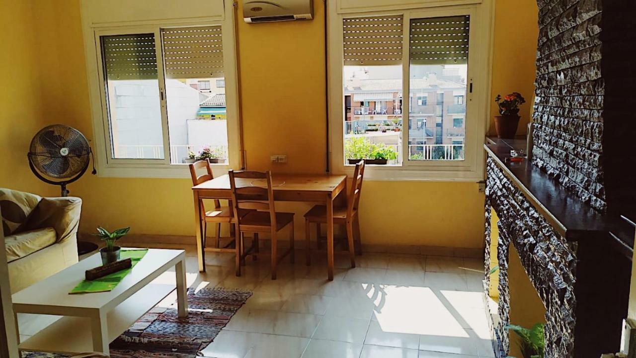 Pau - Room In Shared Apartment Euroviajeros Pineda de Mar Esterno foto